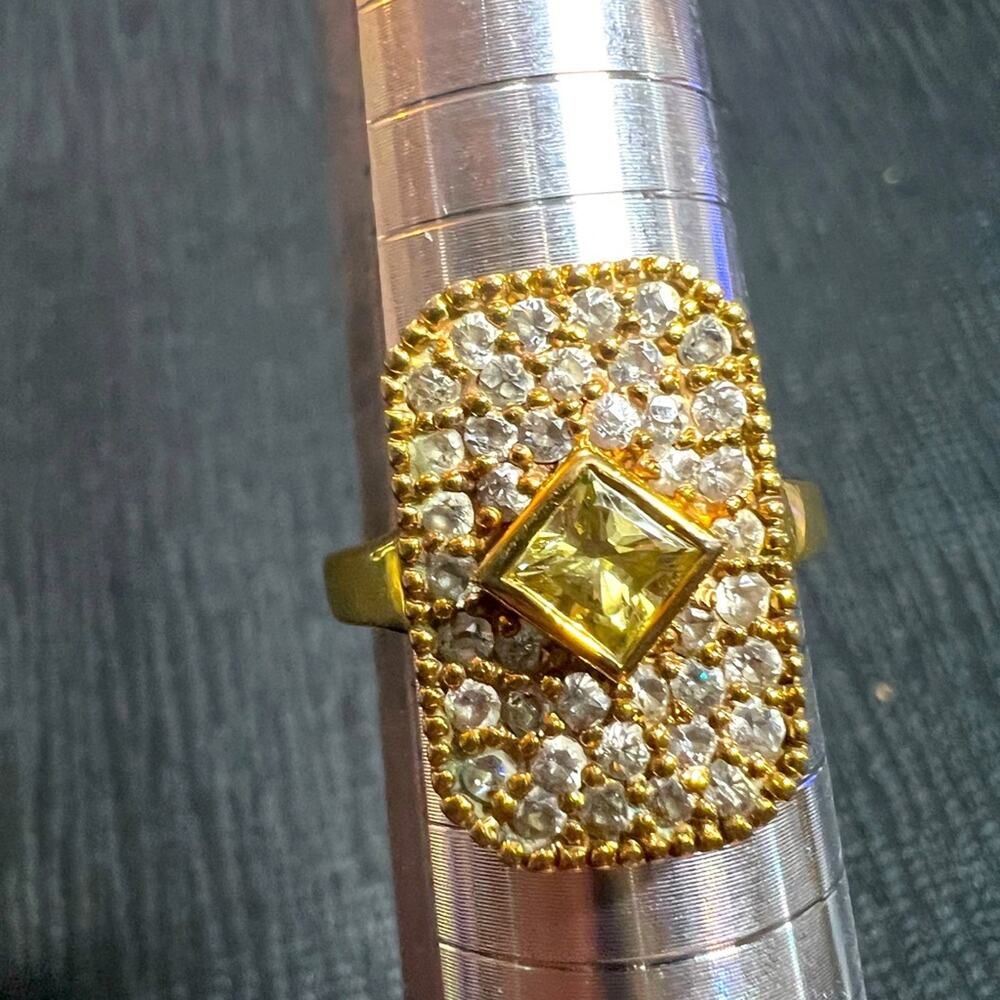 Gold-Tone Size 9 Ring Rectangular Clear Stone - image 4